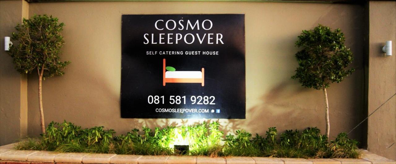 Cosmo Sleepover Roodepoort Exterior foto